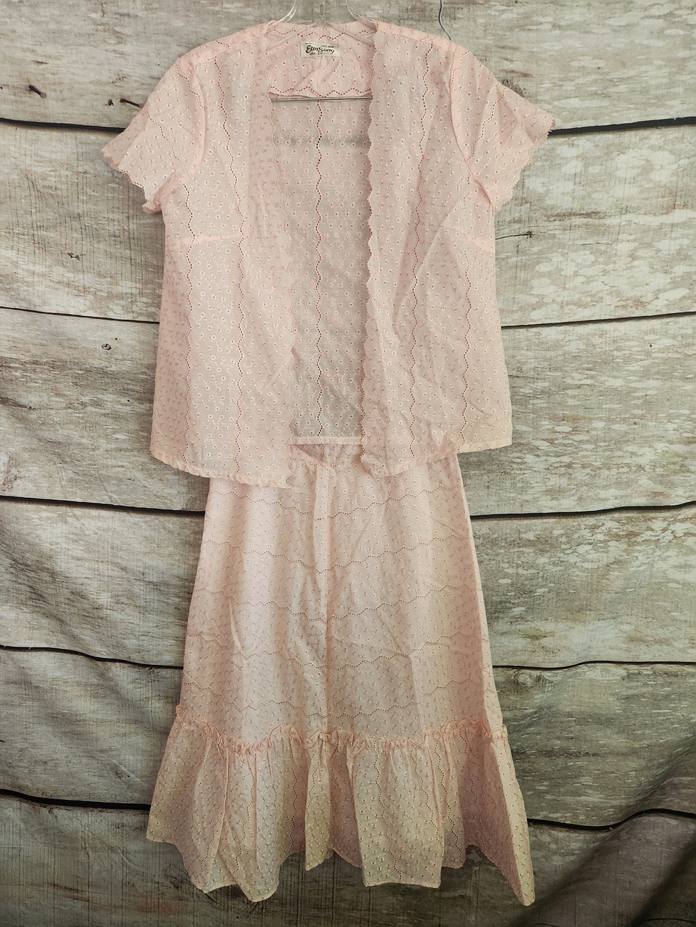 Vintage-Inspired Pink Eyelet Skirt Set